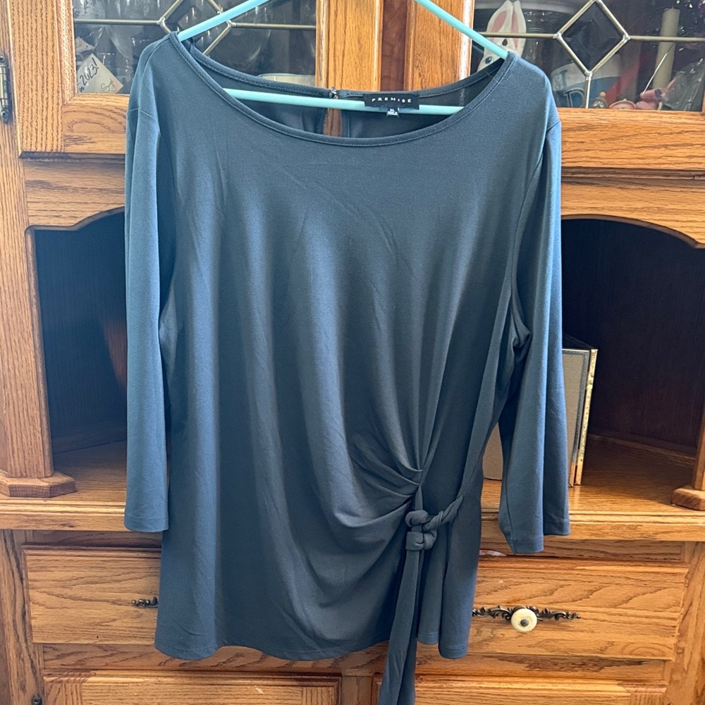 Premise size extra large, gray dress, top, long sleeve decorative tie EUC